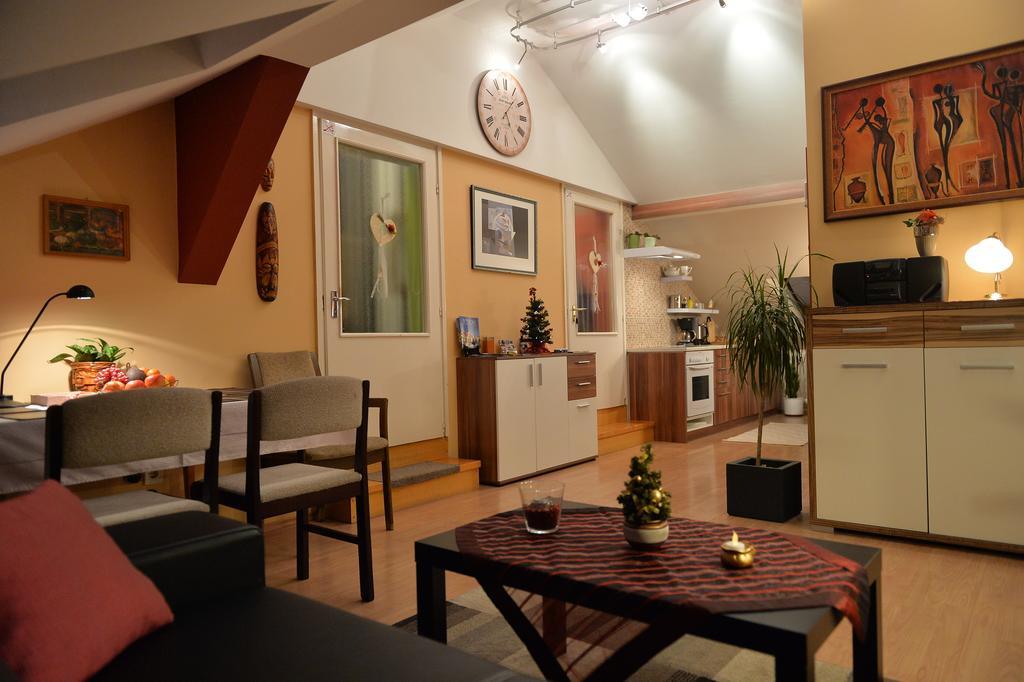 Sopron Eszter Apartman Habitación foto